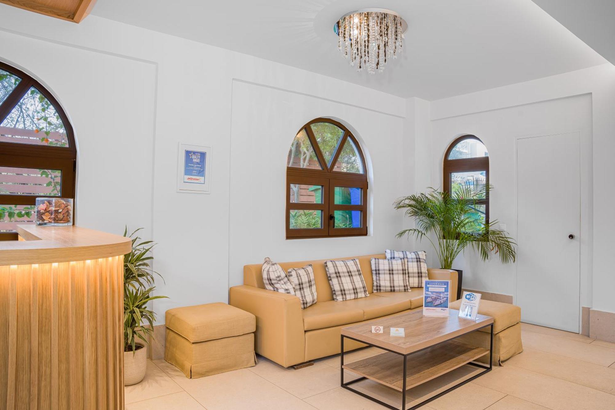 Paradise Hotel-Apartments สตาลิดา ภายนอก รูปภาพ